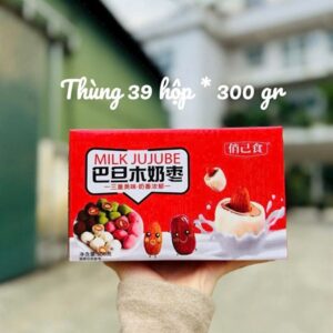 Táo Đỏ Bọc Sữa Dừa Hạnh Nhân